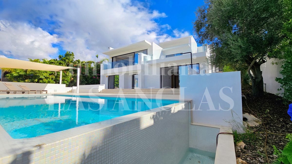 Ibiza Talamanca - Contemporary new-build villa full of elegance with views to Dalt Vila in vendita