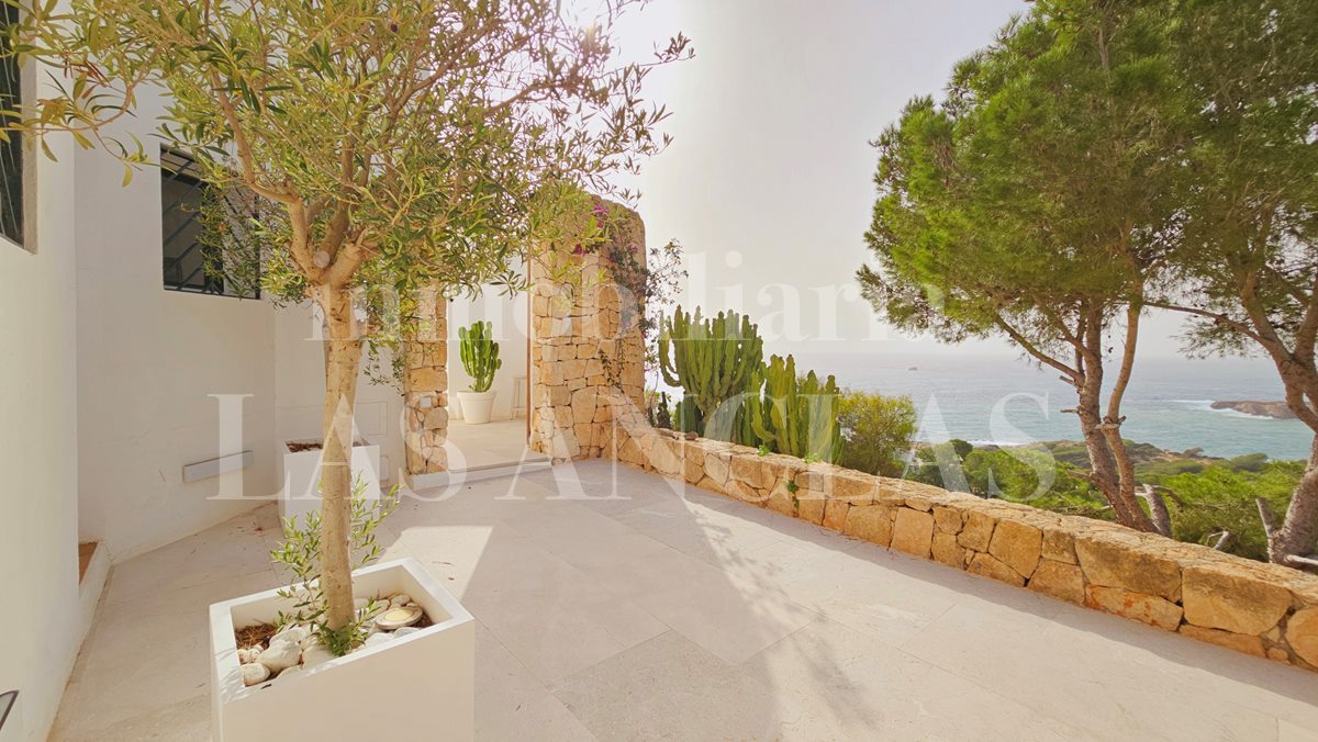 luxury villa near golf course Ibiza for sale