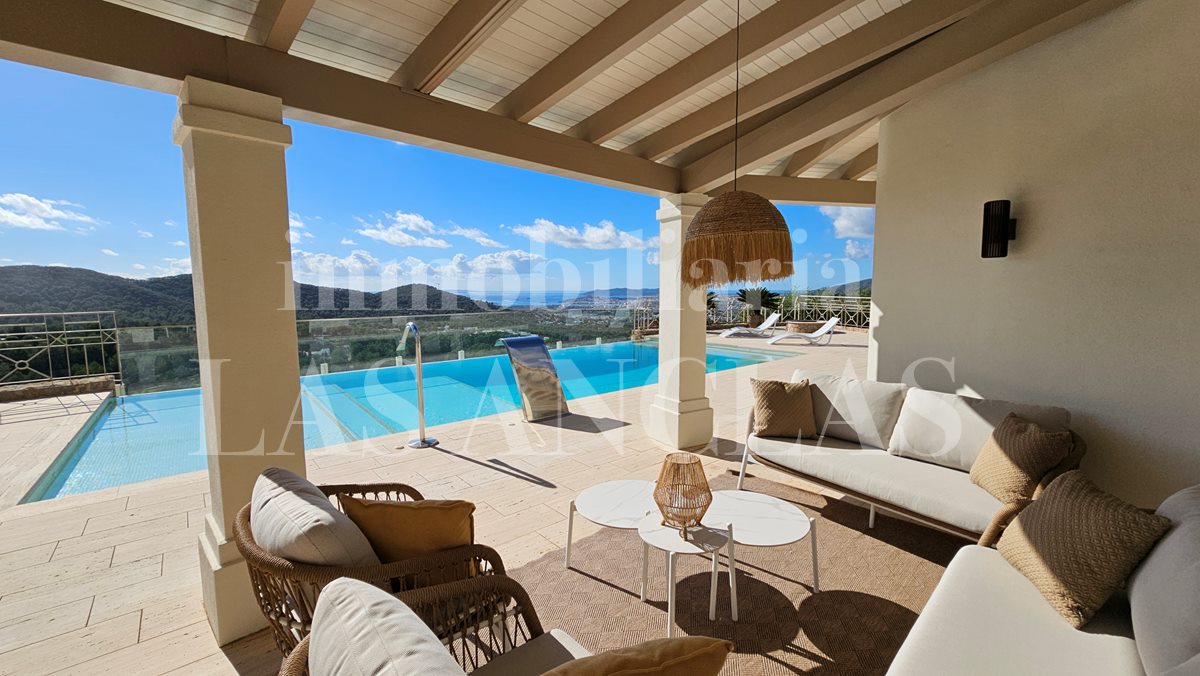 Ibiza Jesús - Spacious 9 bedroom luxury villa with awesome views to sea & Dalt Vila in vendita