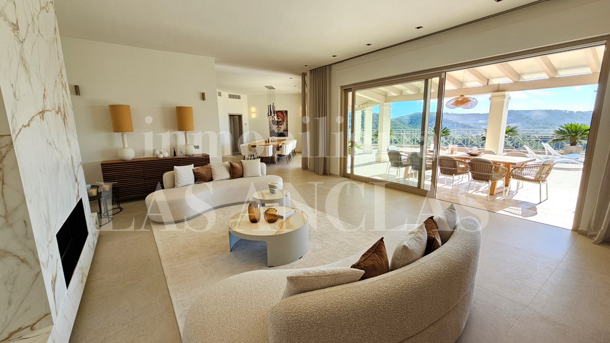 Ibiza Jesús - Spacious 9 bedroom luxury villa with awesome views to sea & Dalt Vila in vendita