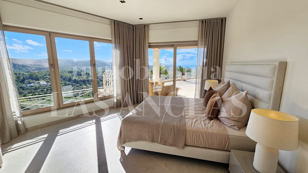 Ibiza Jesús - Spacious 9 bedroom luxury villa with awesome views to sea & Dalt Vila for sale