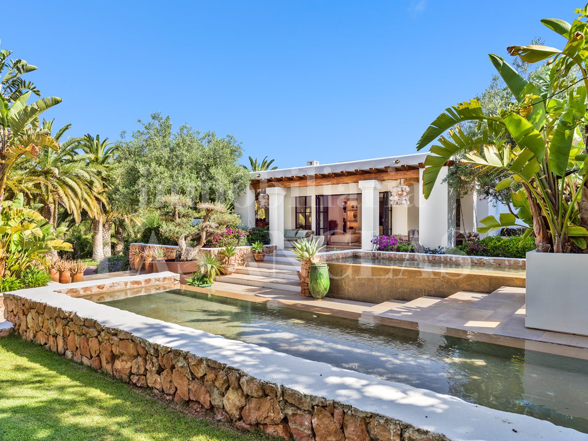 Ibiza San José - Majestic Ibizan-style country house with a tourist licence for 12 people for sale