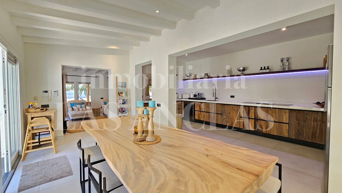 Haus / Villa in Es Cubells Ibiza im Verkauf