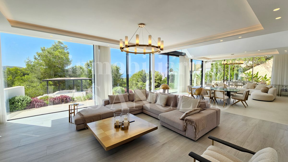 Ibiza Jesús - Refined contemporary villa featuring high-end finishes and views to the sea and Dalt Vila for sale