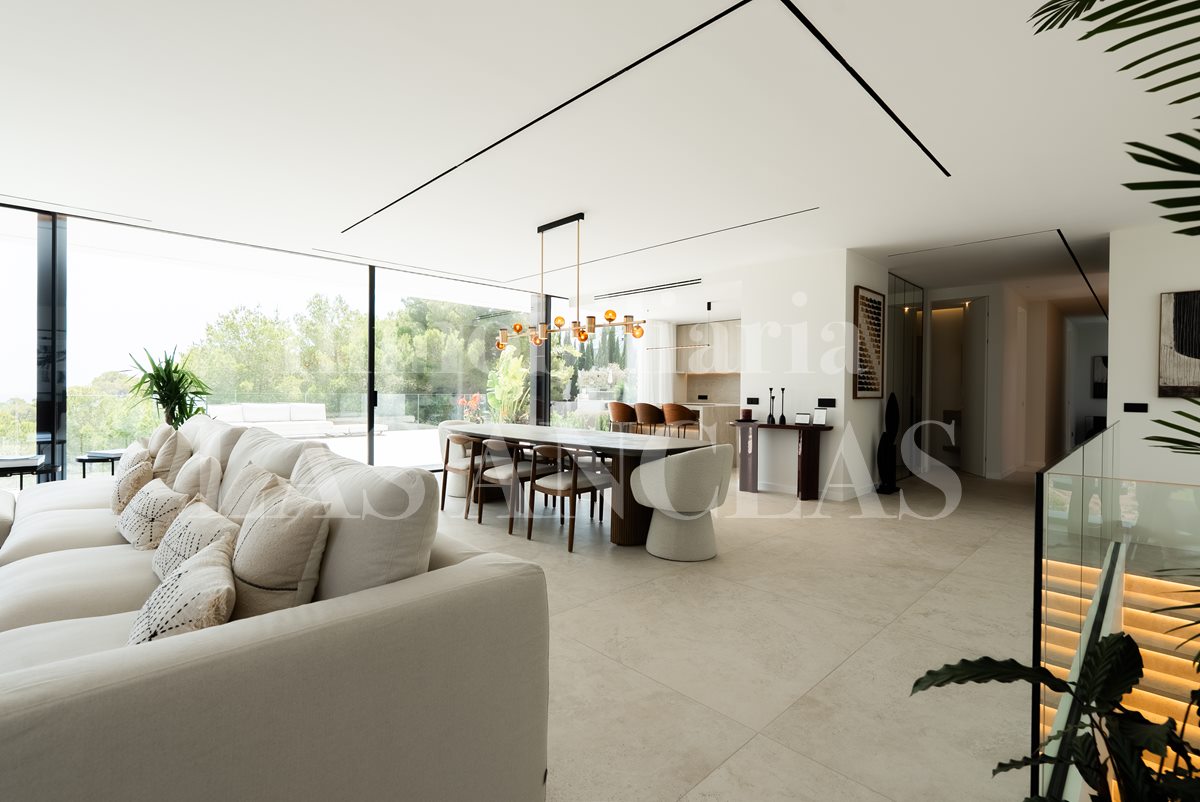 Ibiza Santa Eulalia - Contemporary villa with views of the Mediterranean Sea for sale