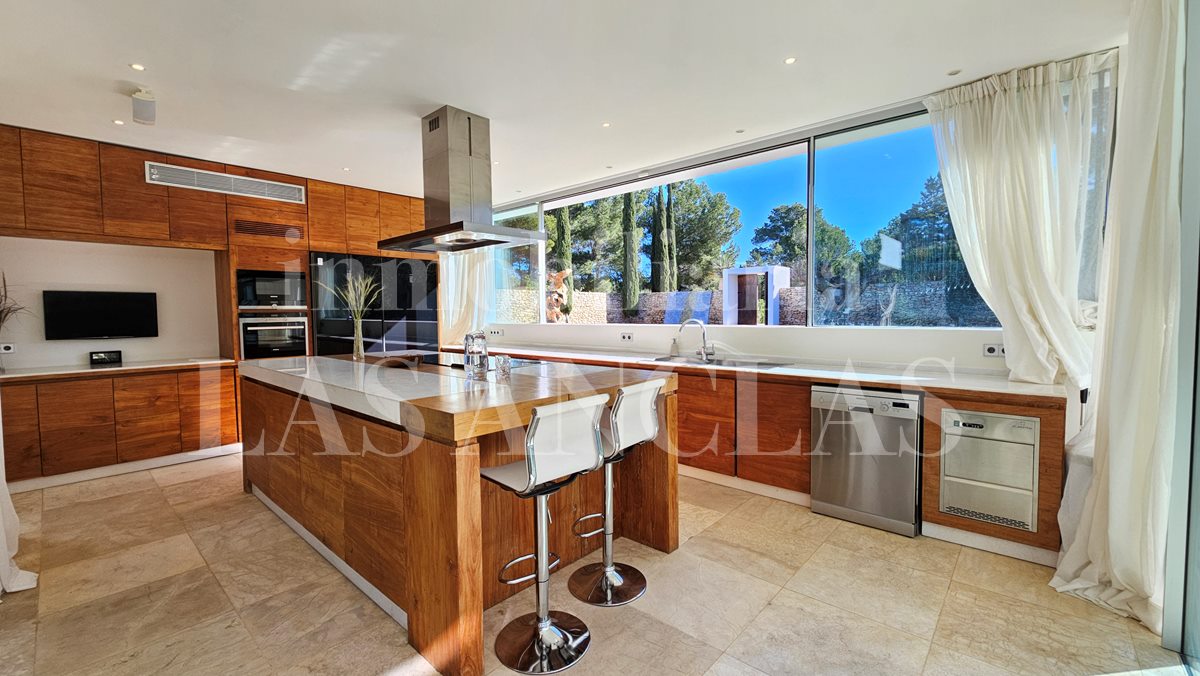 Ibiza San José - Villa de diseño de una sola planta con vistas al mar, licencia turística y privacidad en venta