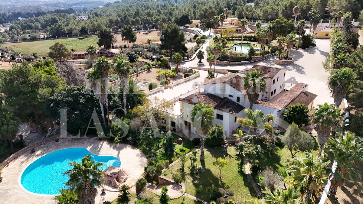 mansion in San Rafael Ibiza for sale