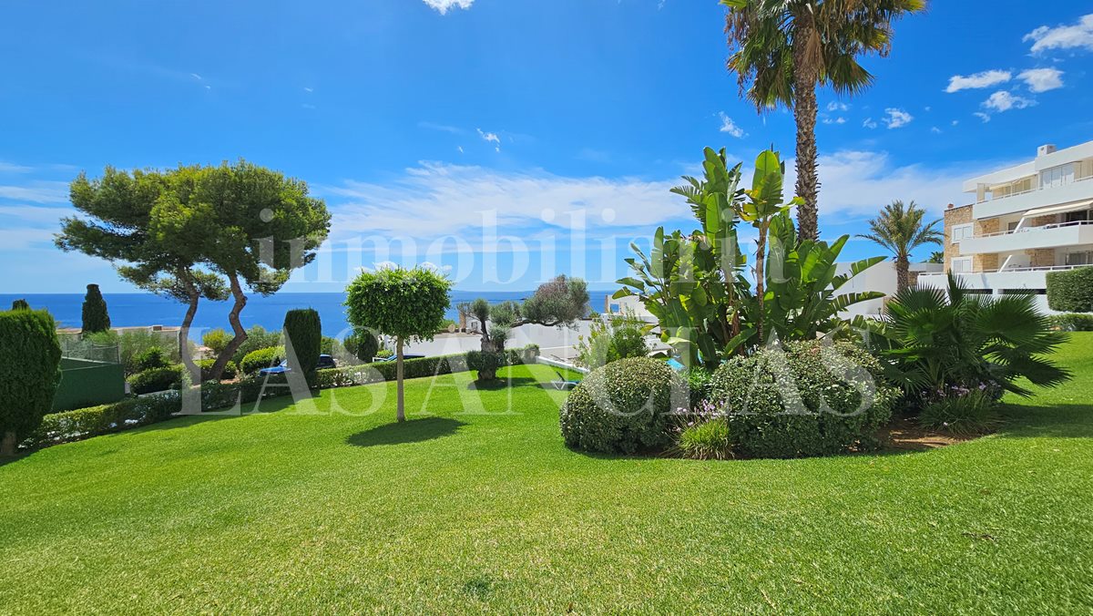 Ibiza near golf course - Renovated, elegant south-facing apartment with views of the sea and Formentera for sale