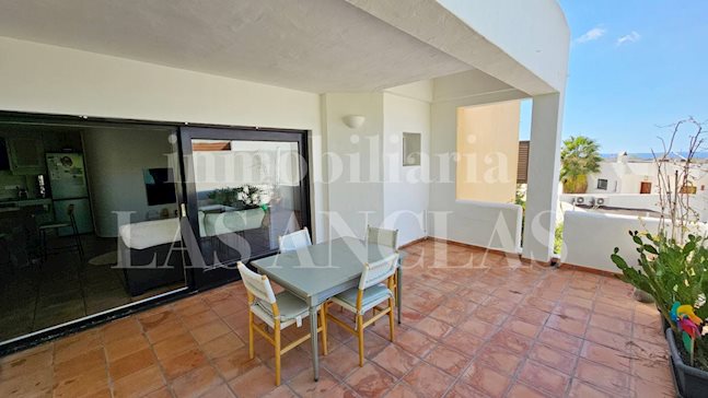 Ibiza Talamanca - Attraktive Wohnung in einer Wohnanlage mit Gemeinschaftspool in hervorragender Lage kaufen
