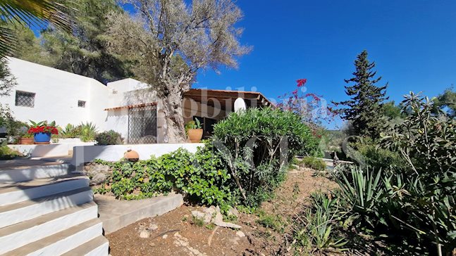 Ibiza Santa Gertrudis - Charming country house with several sunny terraces and landscape views for sale