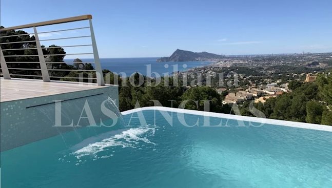 Costa Blanca - Moderne Villa mit Meer- und Küstenblick kaufen