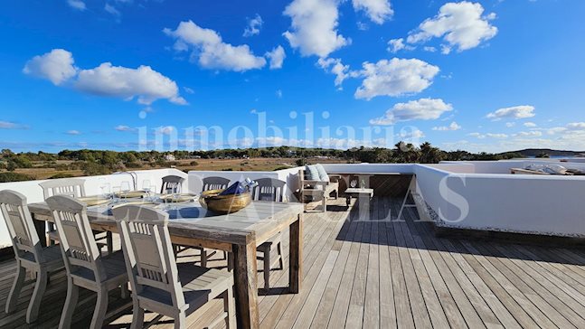 Ibiza east coast - Refurbished penthouse with private roof terrace at walking distance to the beach for sale