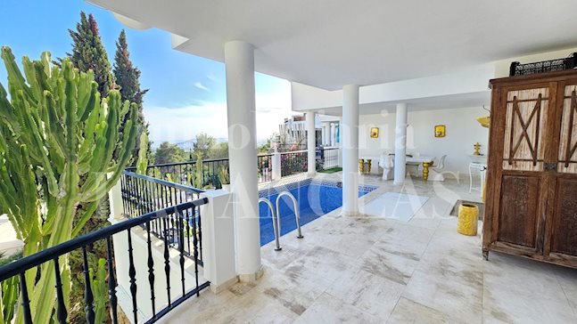 Ibiza Jesús - Spacious flat with private pool and views to the sea and Dalt Vila to buy