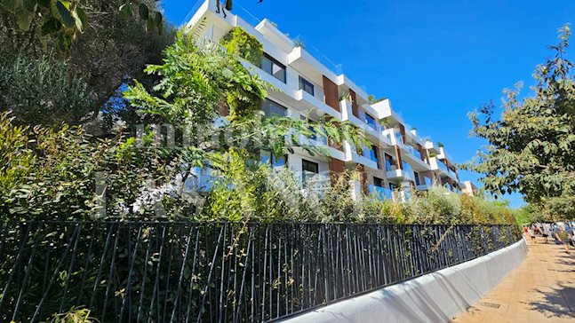 Ibiza Playa d'en Bossa - Elegant brand new flat next to the beach with excluisive communal areas to buy