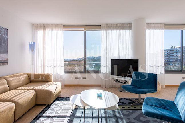 Ibiza Marina Botafoch - Modern flat with sea views near the beach and yacht marina for sale