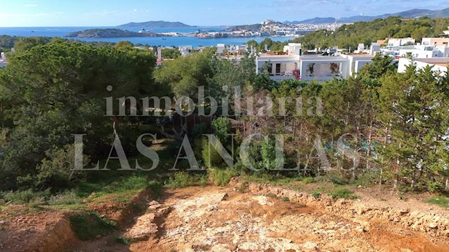 Ibiza Can Pep Simó - Ultimo terreno edificabile a Can Pep Simó con licenza e progetto per una villa con piscina in vendita