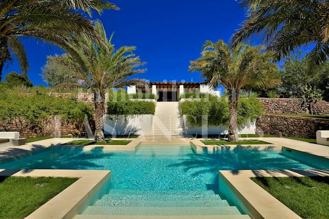 Ibiza Santa Gertrudis - Herrliche Blakstad-Finca mit Vermietungslizenz im Herzen der Insel im Verkauf
