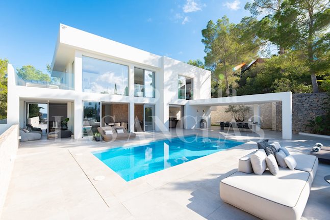 Ibiza Talamanca - Luxuriöse Villa mit 6 Schlafszimmern und Blick auf das Meer und die Altstadt kaufen