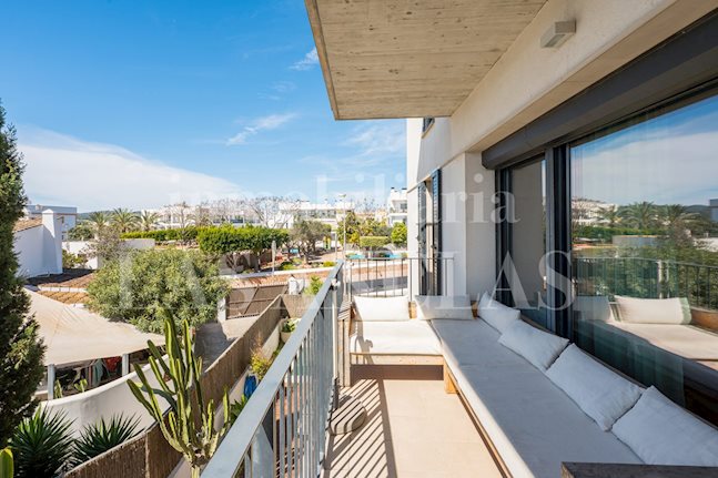 Ibiza Jesús - Modern appartement dat elegantie en comfort combineert te koop