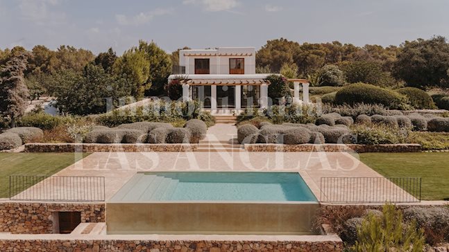 Ibiza Santa Gertrudis - Wonderful renovated farmhouse by Blakstad surrounded by olive and fruit trees for sale