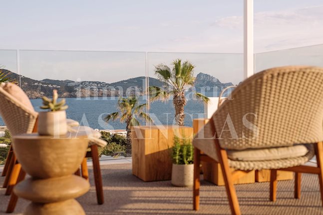 Ibiza westkust - Moderne villa met uitzicht op zee in een exclusief resort te koop