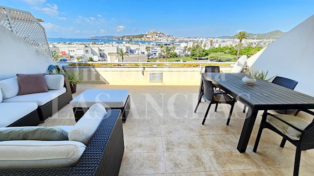 Ibiza Marina Botafoch - Direct aan de haven en de zee! Prestigieus appartement met een ongeëvenaard uitzicht op zee en de oude binnenstad te koop