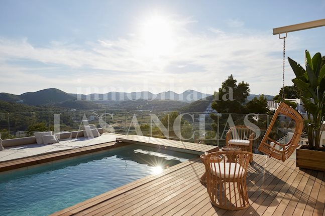 Ibiza east coast - Modern luxury villa with lift and high quality fittings for sale