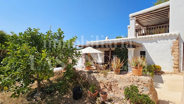 Ibiza Jesús - Encantadora casa payesa con varios anexos en entorno muy pacífico para comprar