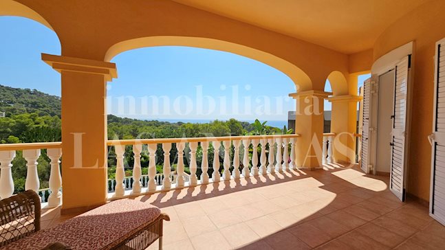 Ibiza Talamanca - Villa in mediterrane stijl op een toplocatie met uitzicht op zee kopen