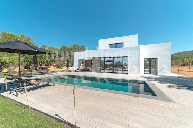 Ibiza San José - Contemporary design villa with lots of privacy and sea views for sale