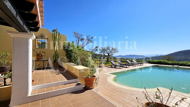 Ibiza San José - ¡Un refugio único! Preciosa finca de 3 unidades independientes rodeada de un precioso jardín y vistas panoramicas en venta