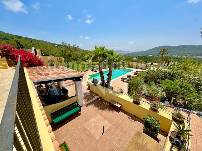 Ibiza San José - Wonderful 3-unit country house surrounded by a beautiful garden with privileged views for sale