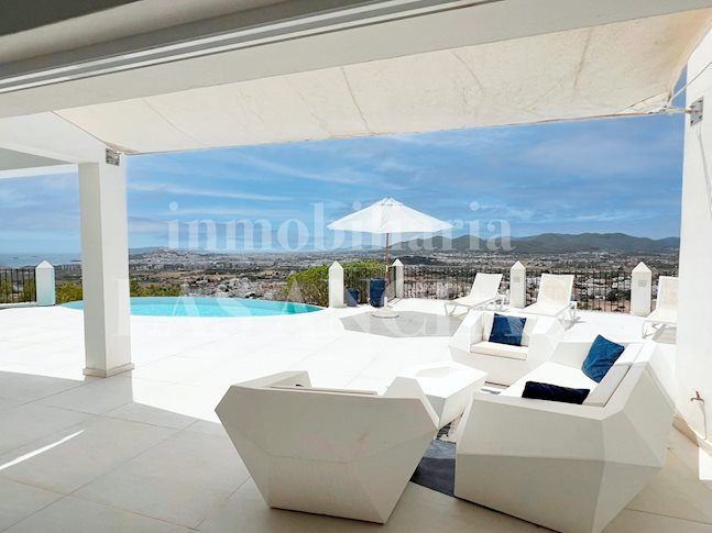 Ibiza Jesús - Villa with 6 bedrooms & awsome views to the sea & Dalt Vila to buy