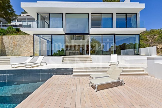 Ibiza Jesús - Impresionante villa de lujo de 1.000 m² con acabados de alta calidad y vistas al mar en venta